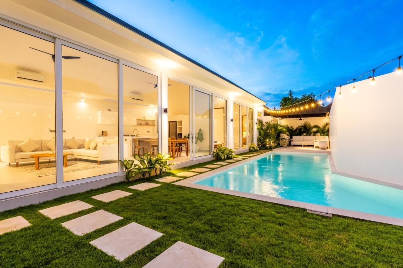 Casa Blanca Villa By Betterplace Uluwatu  Exterior photo